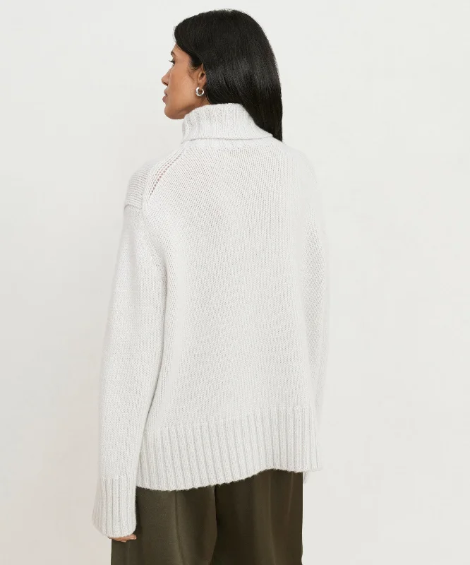 Cashmere Jet Turtleneck