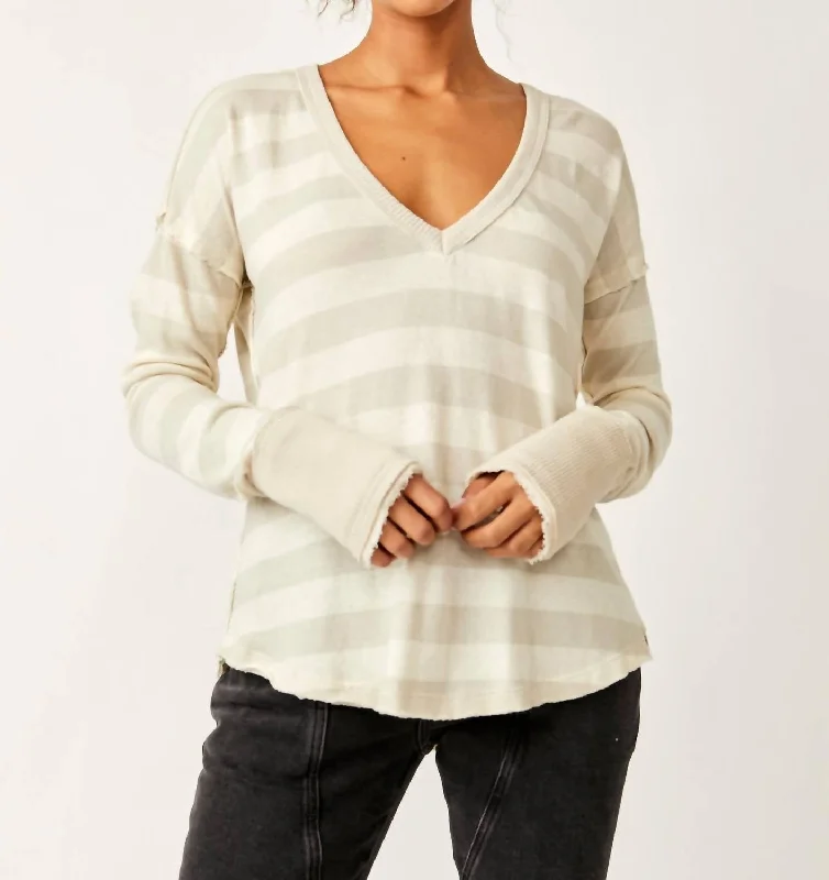 Sail Away Long Sleeve Tee In Natural Combo