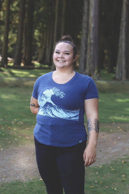 WAVE - Women's Eco Tee - Heather Navy