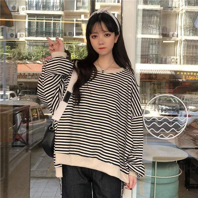 Women's Casual Round Collar Long Sleeved Striped Shirts