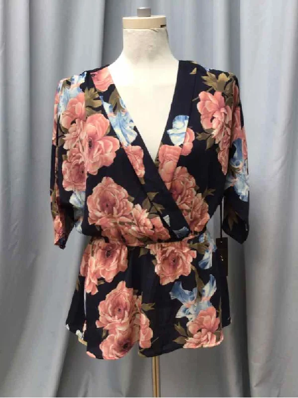 LULUS SIZE SMALL Ladies BLOUSE