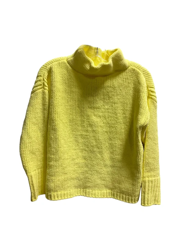 Sweater By Philosophy In Yellow, Size: Xs