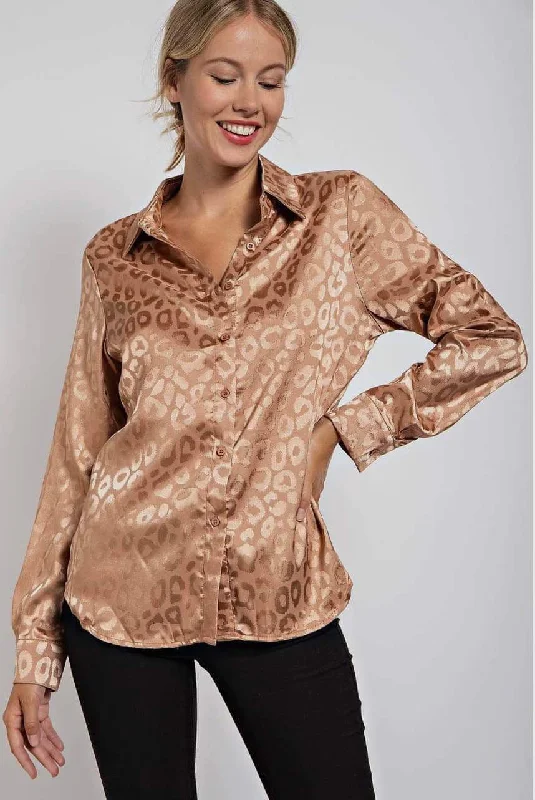 Blouse - Leopard Button Down, Mocha